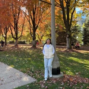 Meet your Posher, Edith